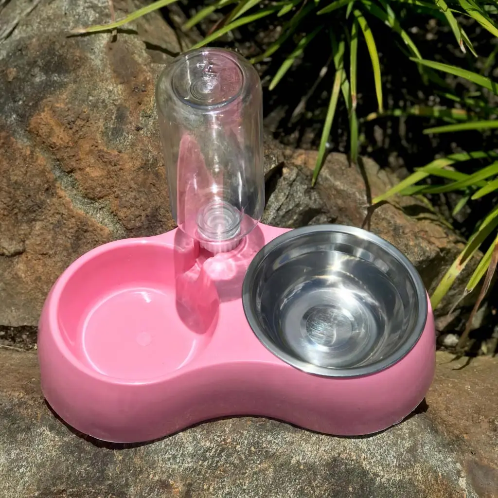 comedero y bebedero para conejos